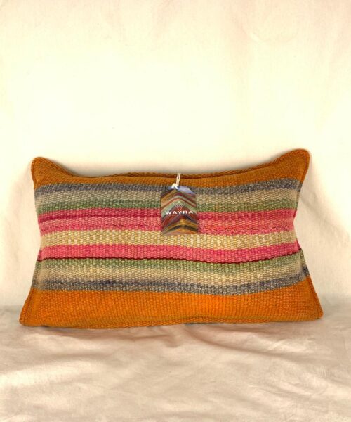 Funda etnica en tonalidades naranjas